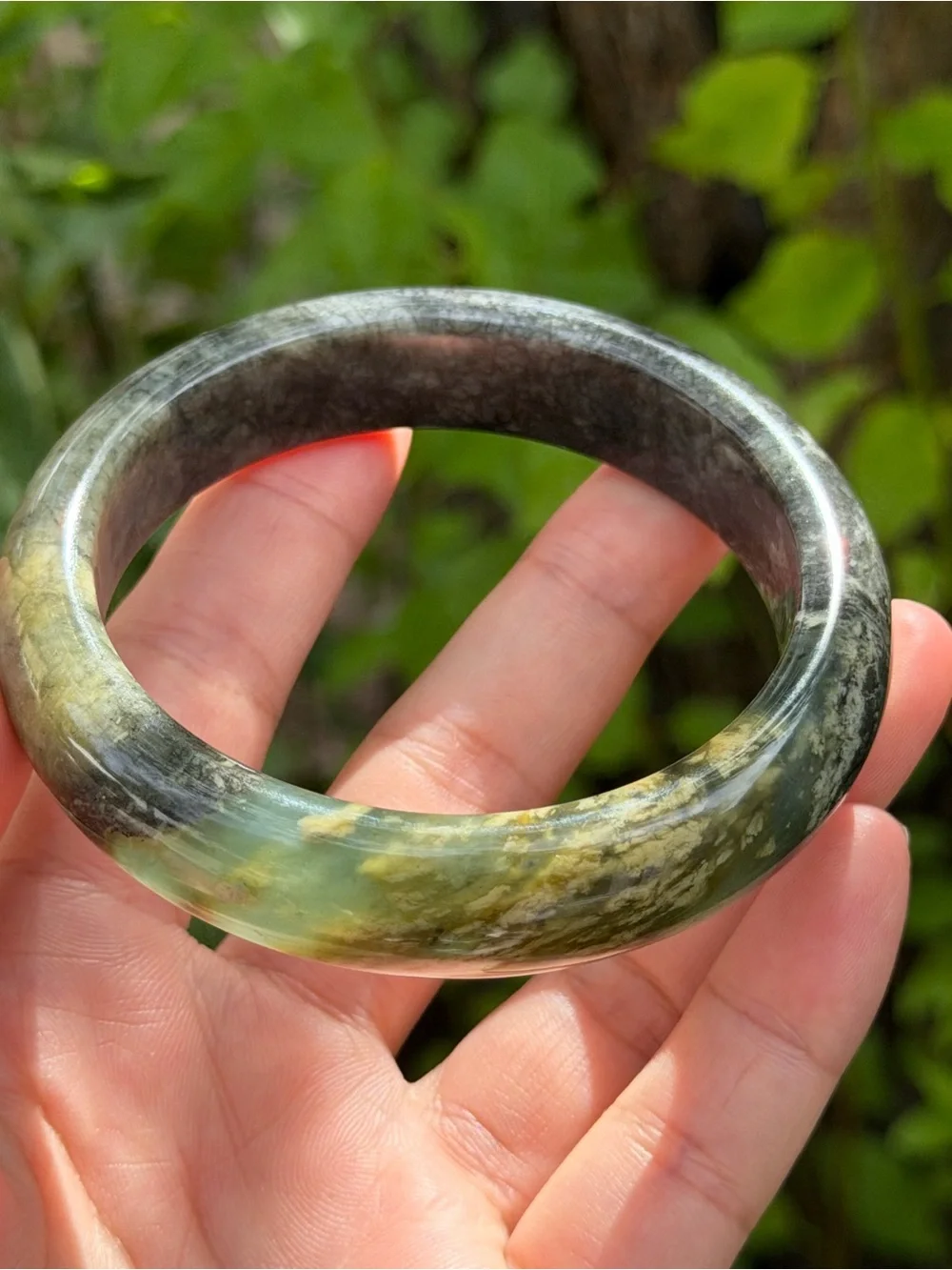 62.5mm‎ inner diameter brown green xiuyu jade bangle 1734